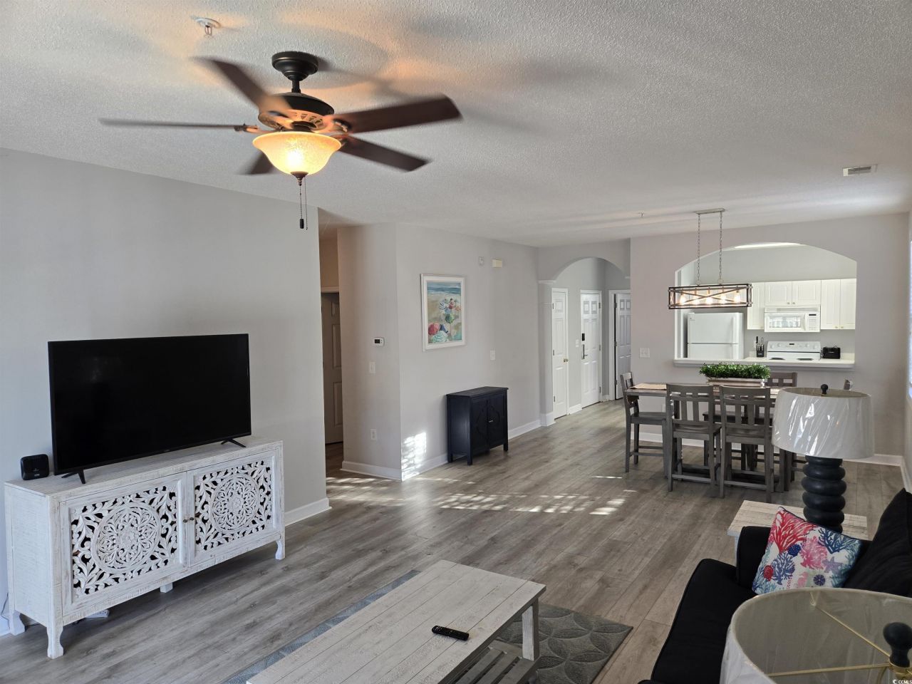 5825 Catalina Dr. Photo 8