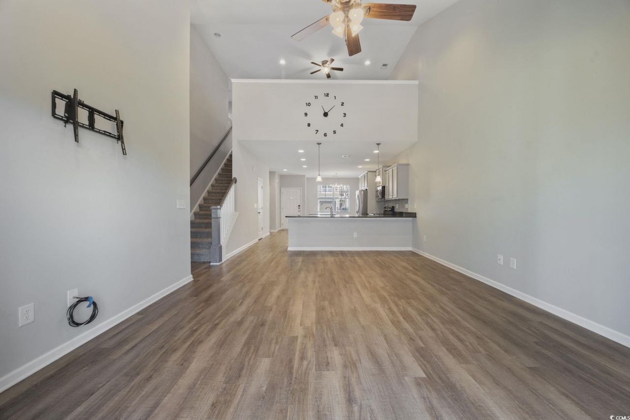 115 Machrie Loop Photo 10