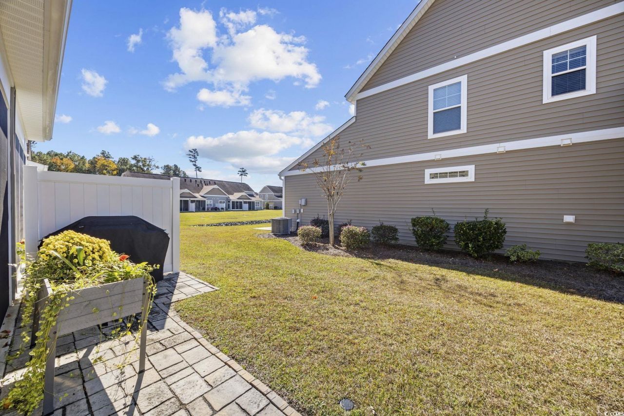 115 Machrie Loop Photo 34