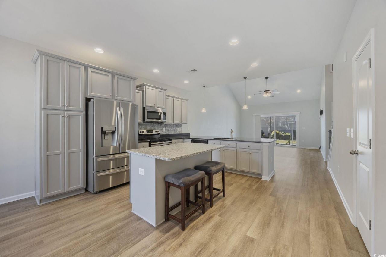 115 Machrie Loop Photo 4