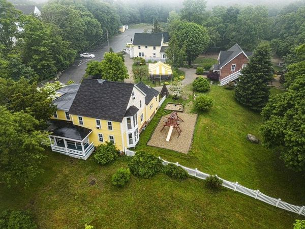 259 Elm St, Amesbury, MA 01913