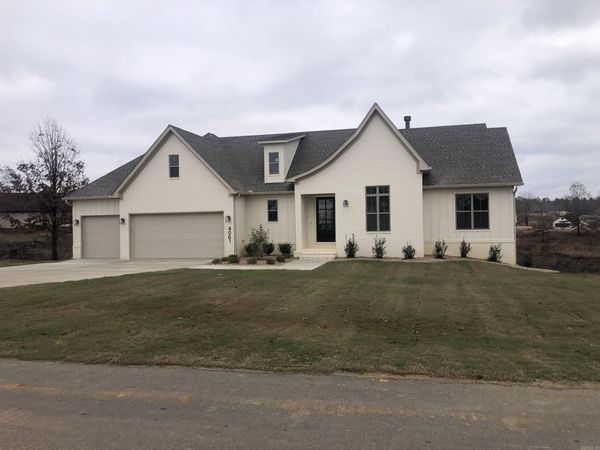 4061 Creek Top, Bauxite, AR 72011