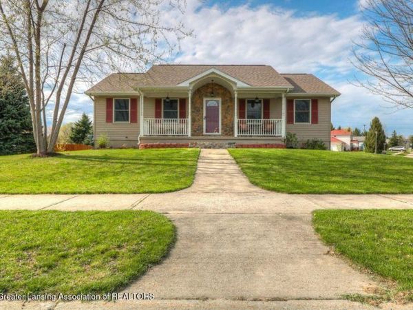 118 Elizabeth Way, Potterville, MI 48876