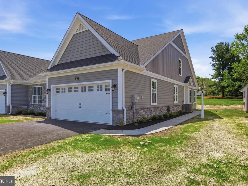 217 Bellaride Lane, Unit 70, Millersville, PA 17551 Main Photo