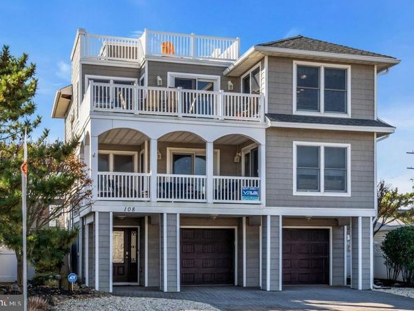 108 W 10TH STREET, SHIP BOTTOM, NJ 08008