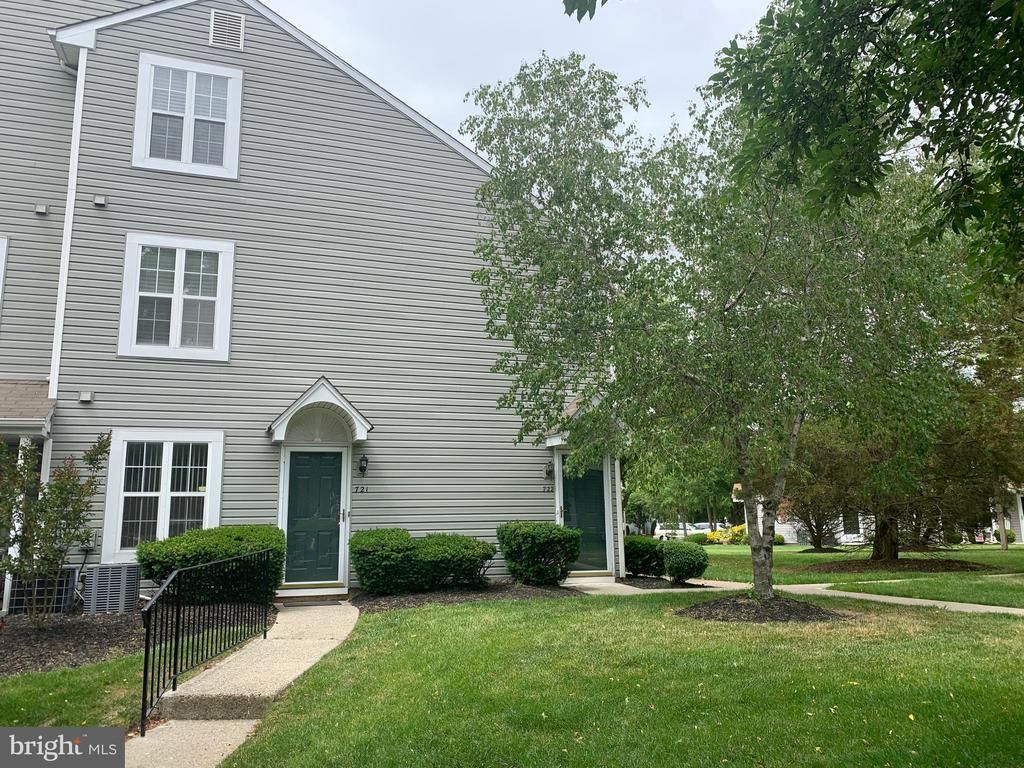 722 Sedgewick Court, Sewell, NJ 08080 Main Photo