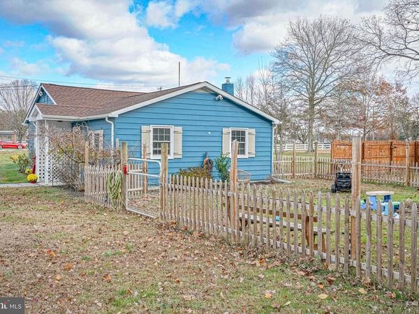 178 E MILLBROOKE AVENUE, WOODSTOWN, NJ 08098