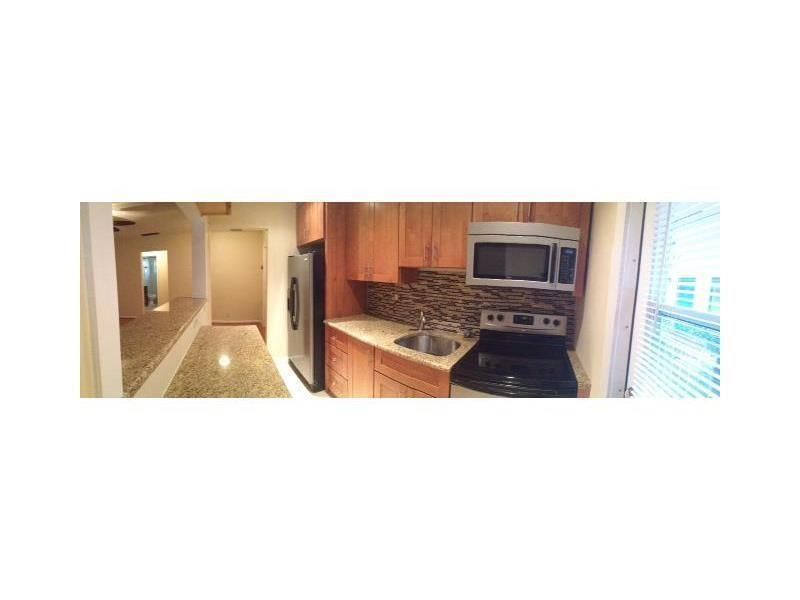 2404 NE 33rd Avenue, Unit 12, Fort Lauderdale, FL 33305 Photo