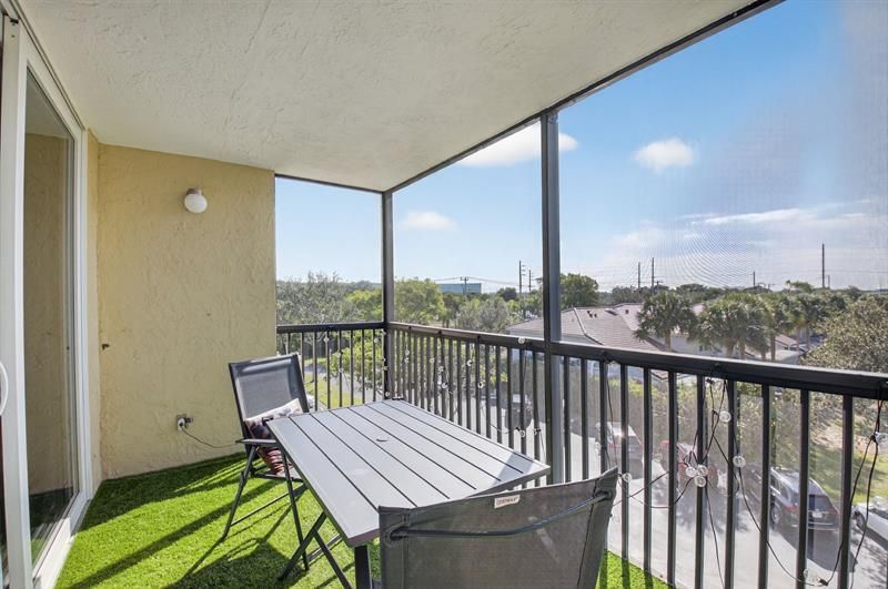 5260 NW 2nd Ave, Unit 402, Boca Raton, FL 33487 Photo