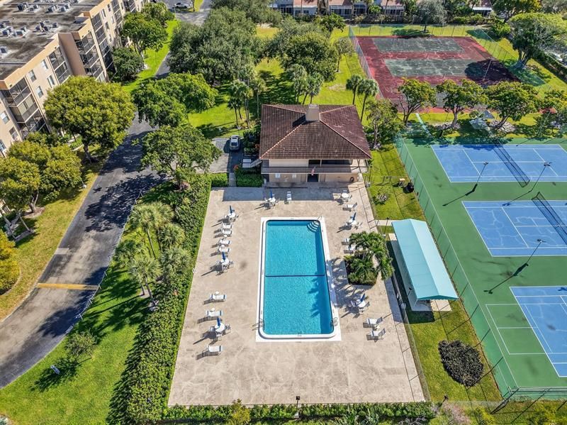 5260 NW 2nd Ave, Unit 402, Boca Raton, FL 33487 Photo