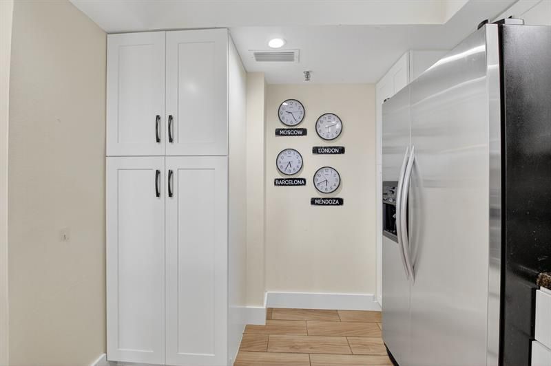 5260 NW 2nd Ave, Unit 402, Boca Raton, FL 33487 Photo