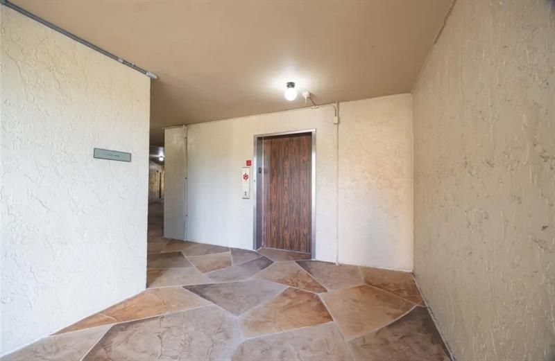 6100 S Falls Circle Drive, Unit 204, Lauderhill, FL 33319 Photo