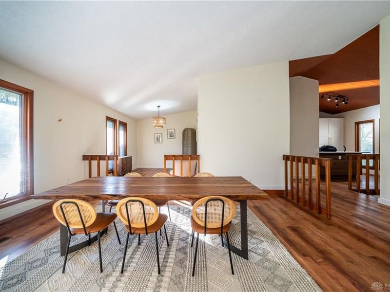 2550 Chess Wood Point, Centerville, OH 45458 Photo 9