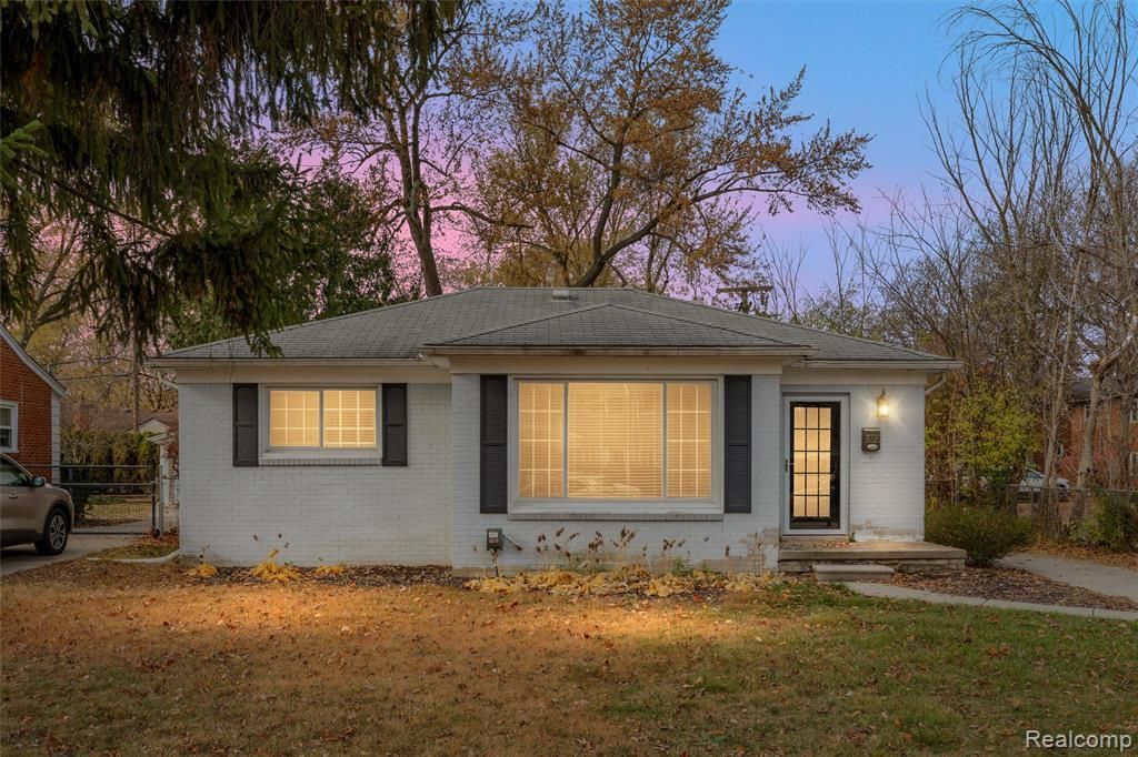 3221 Shenandoah Drive, Royal Oak, MI 48073 Main Photo