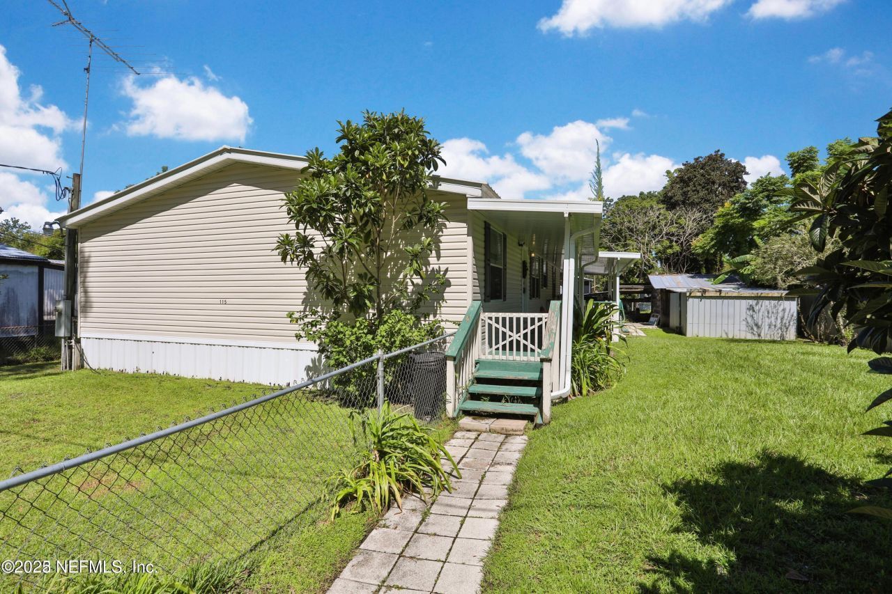 115 Walt Lane, Satsuma, FL 32189 Photo