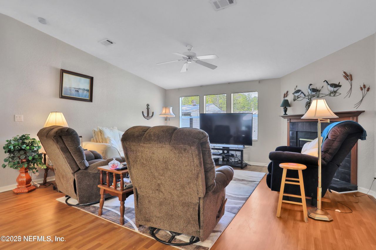 115 Walt Lane, Satsuma, FL 32189 Photo