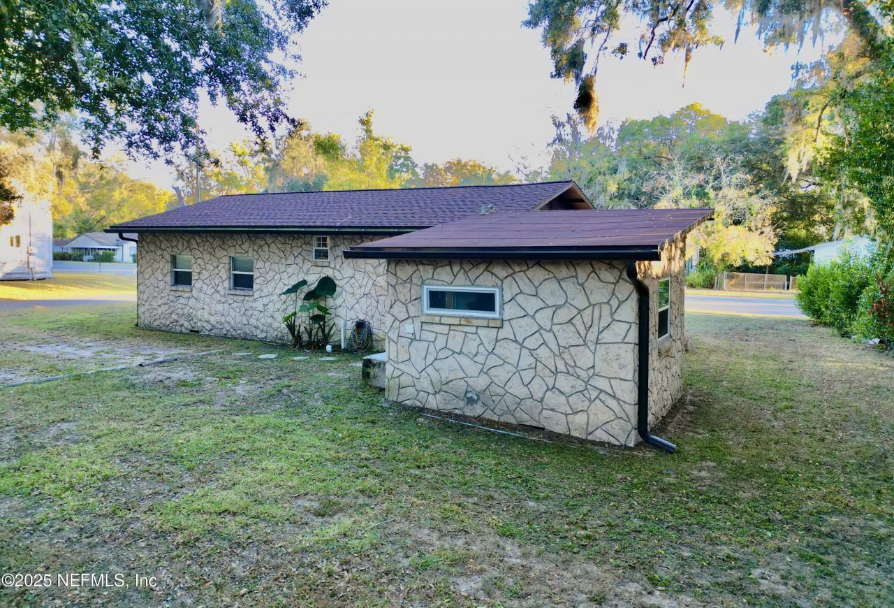 18713 Charlotte Avenue, Brooker, FL 32622 Photo