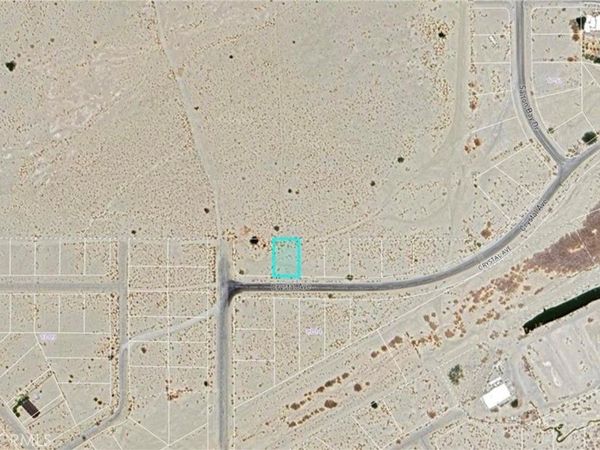 820 Crystal Avenue, Salton City, CA 92274