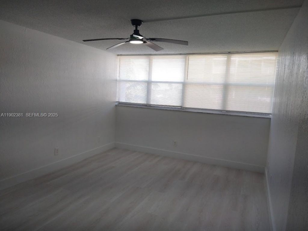 700 NW 214th St, Unit 403, Miami Gardens, FL 33169 Photo
