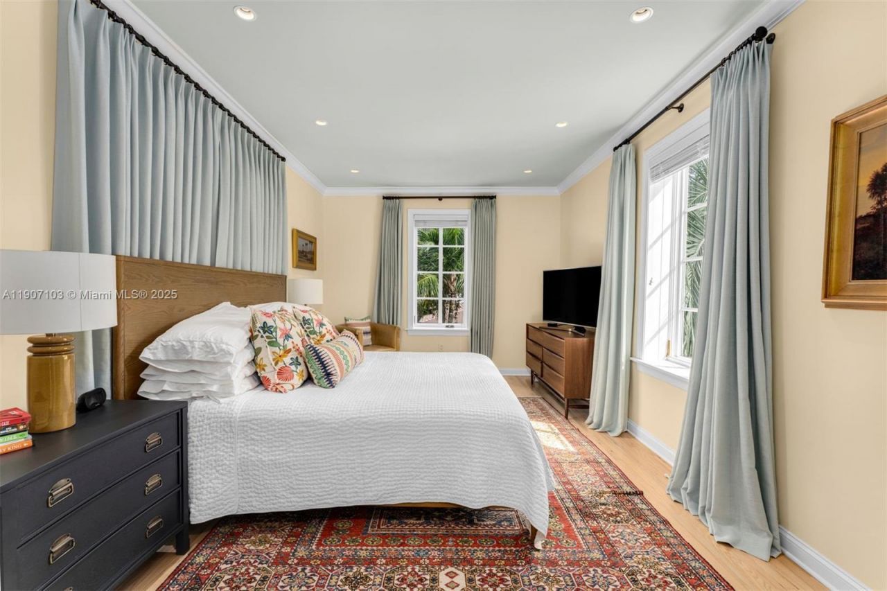 1004 Cotorro Ave, Coral Gables, FL 33146 Photo