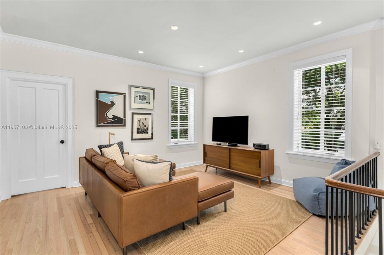 1004 Cotorro Ave, Coral Gables, FL 33146 Photo