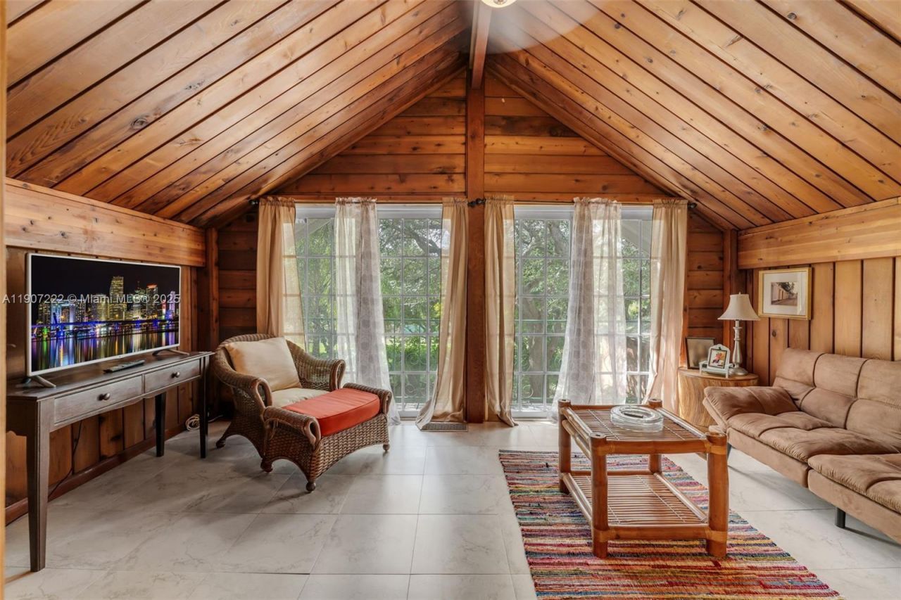 18895 SW 212th St, Miami, FL 33187 Photo