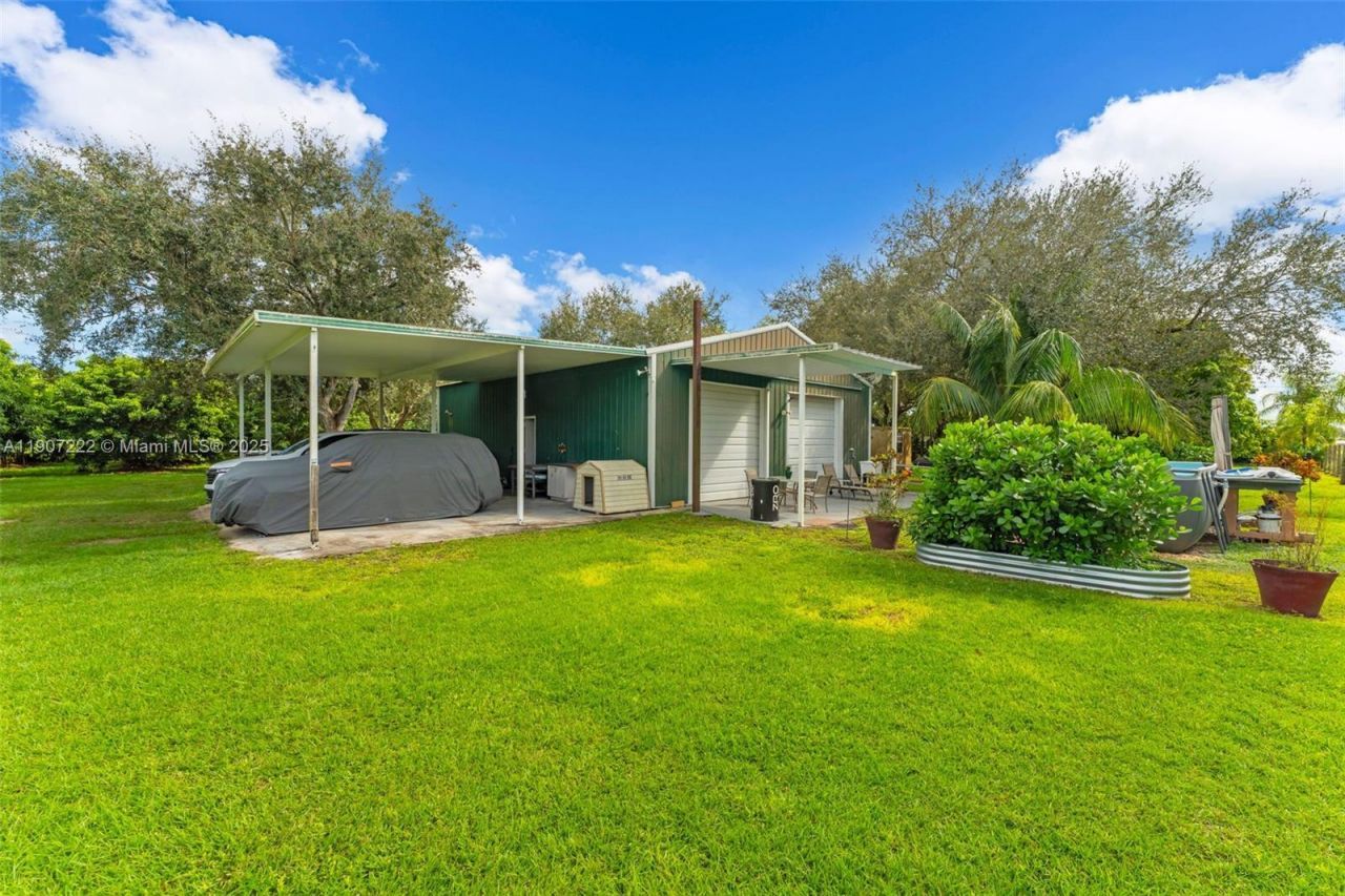 18895 SW 212th St, Miami, FL 33187 Photo