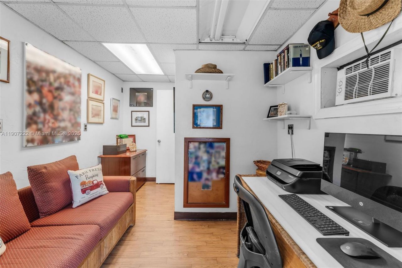 18895 SW 212th St, Miami, FL 33187 Photo