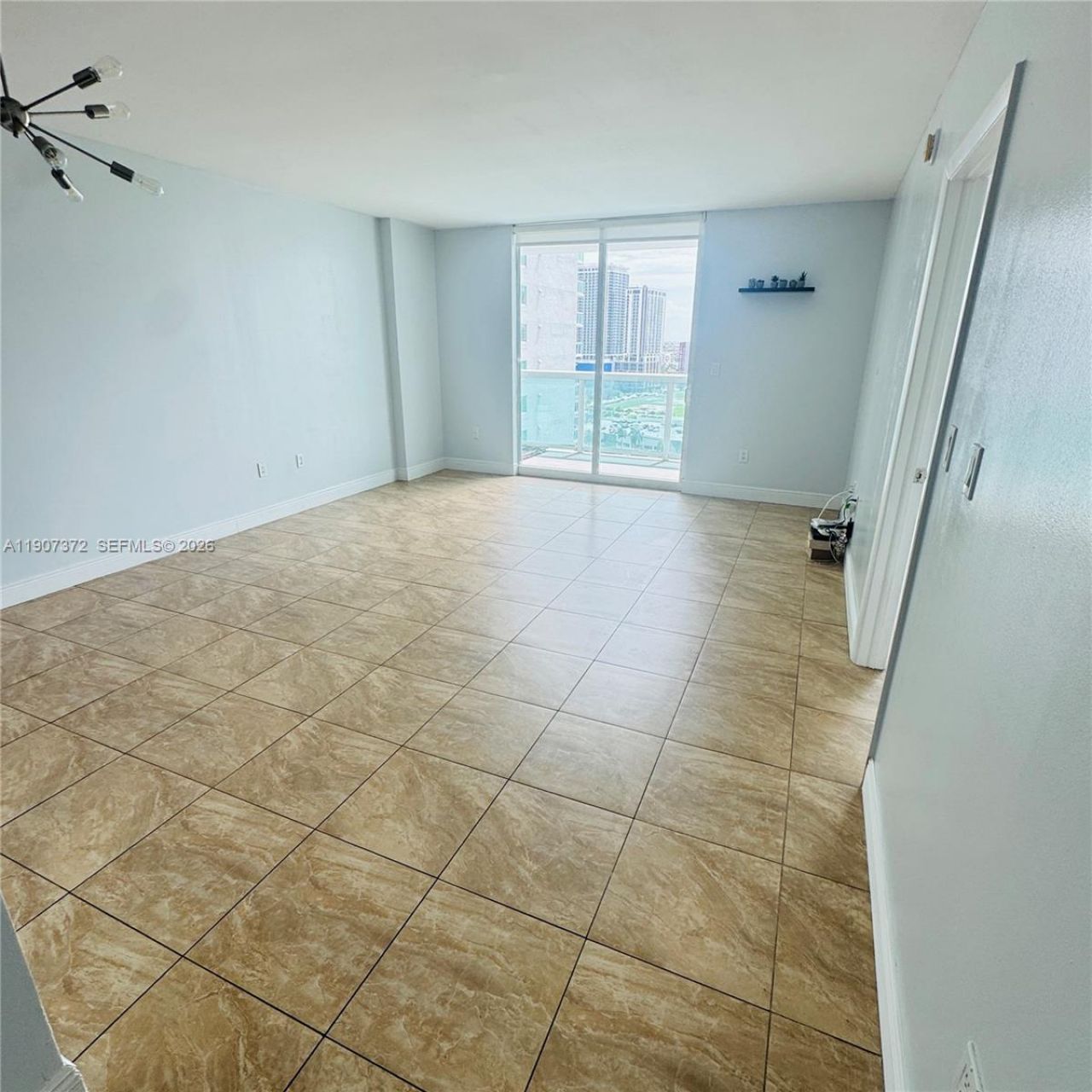 1800 N Bayshore Dr, Unit 1906, Miami, FL 33132 Photo