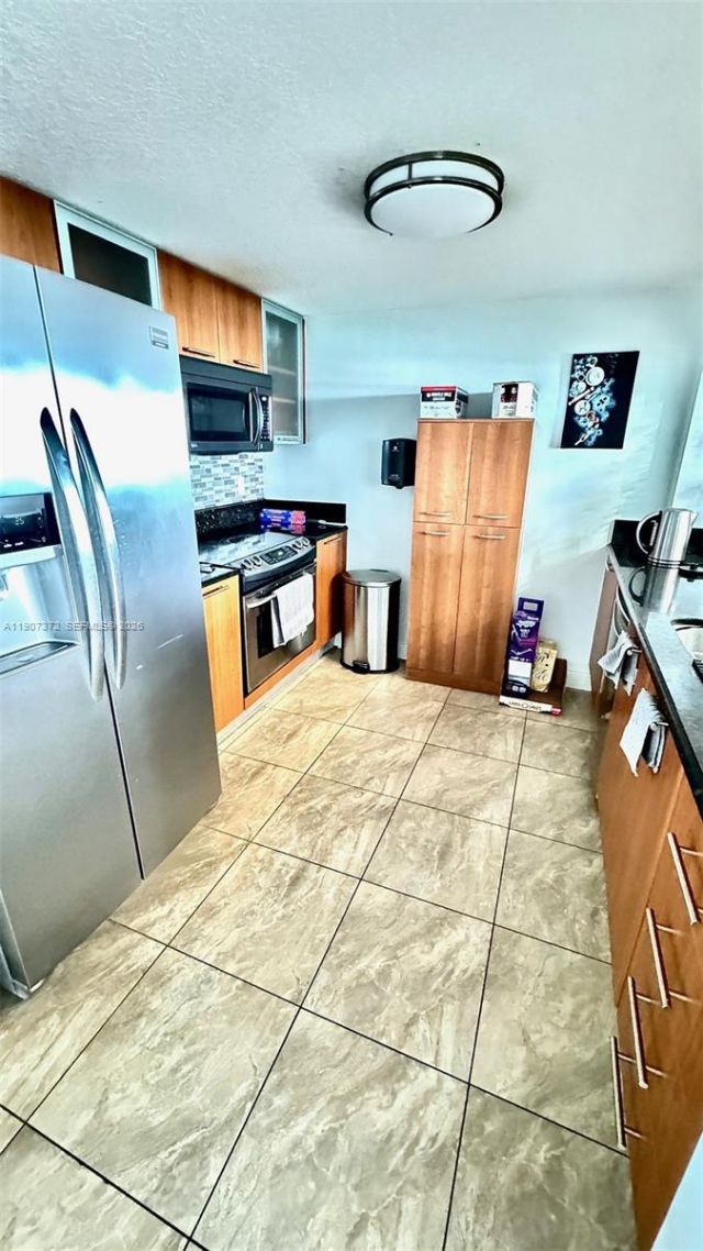 1800 N Bayshore Dr, Unit 1906, Miami, FL 33132 Photo