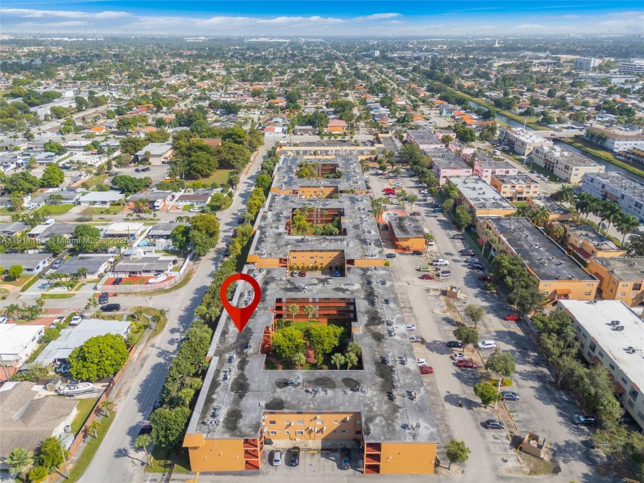 1330 W 54th St, Unit 302C, Hialeah, FL 33012 Photo