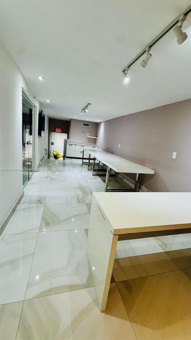 7955 NW 64th St, Medley, FL 33166 Photo