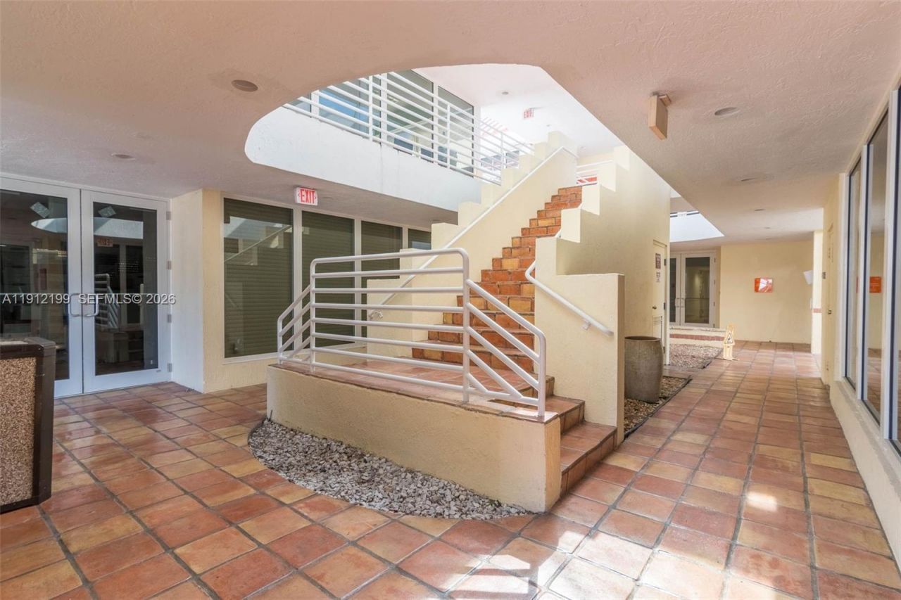 11120 N Kendall Dr, Unit 201, Miami, FL 33176 Photo