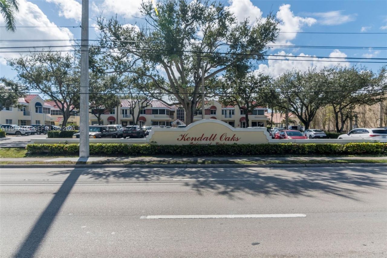 11120 N Kendall Dr, Unit 201, Miami, FL 33176 Photo