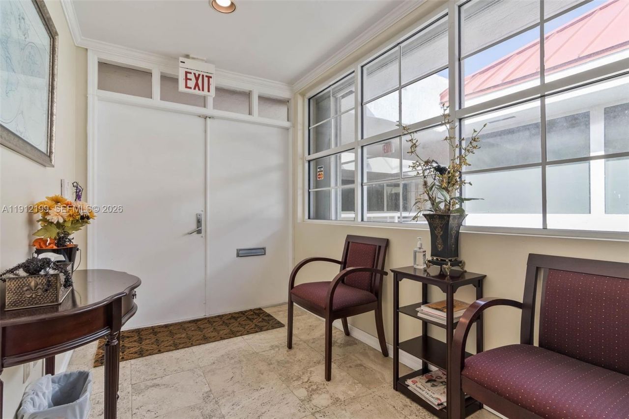 11120 N Kendall Dr, Unit 201, Miami, FL 33176 Photo