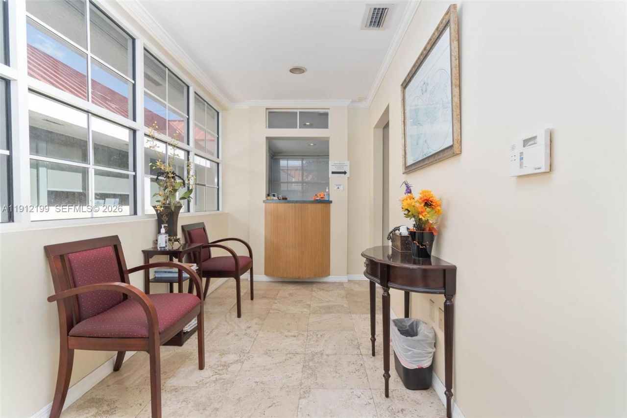 11120 N Kendall Dr, Unit 201, Miami, FL 33176 Photo