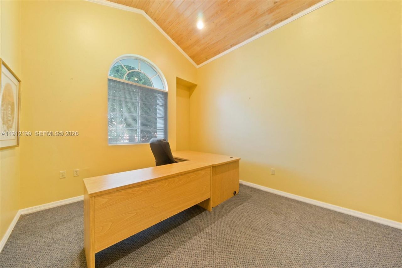 11120 N Kendall Dr, Unit 201, Miami, FL 33176 Photo