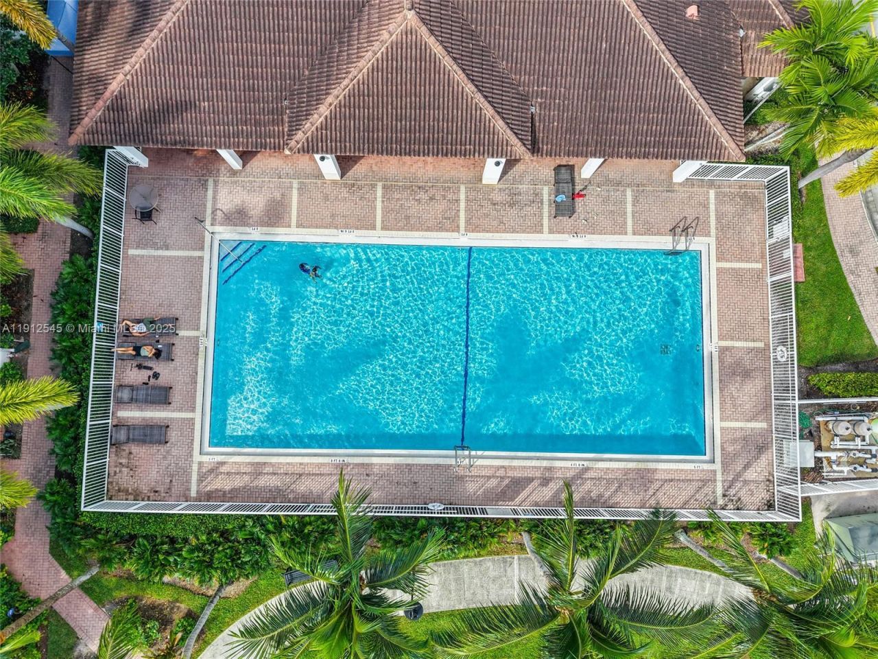 2565 SW 119th Ter, Miramar, FL 33025 Photo