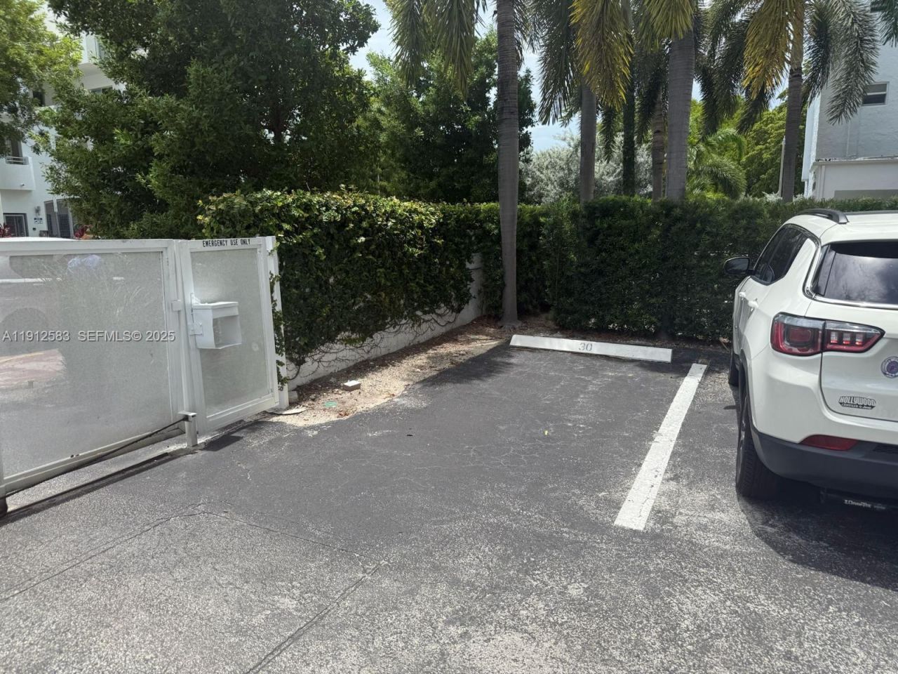 1045 10th St, Unit 206, Miami Beach, FL 33139 Photo