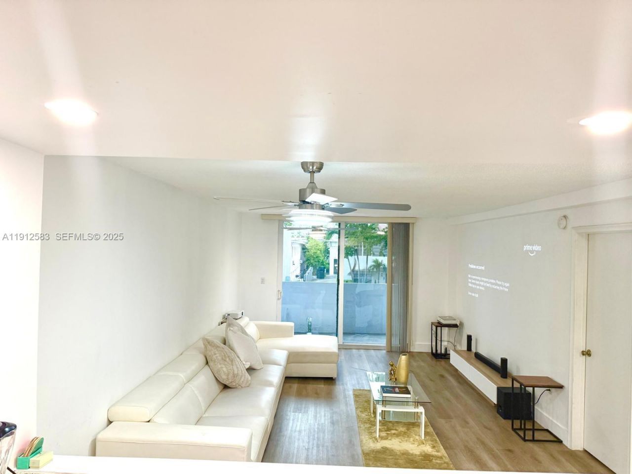 1045 10th St, Unit 206, Miami Beach, FL 33139 Photo