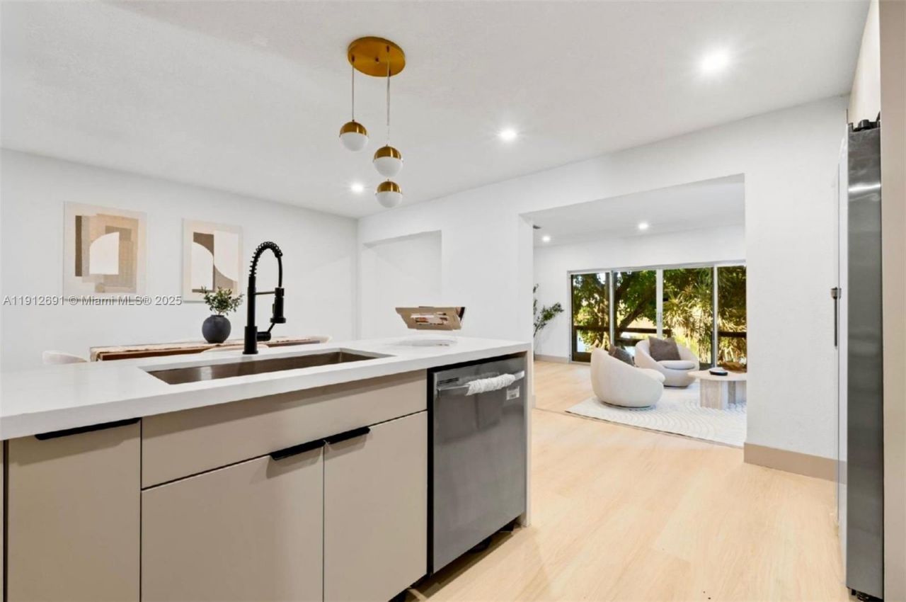 1905 NW 62nd Ter, Margate, FL 33063 Photo