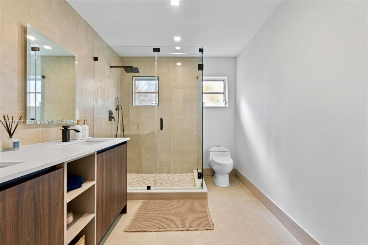 1905 NW 62nd Ter, Margate, FL 33063 Photo