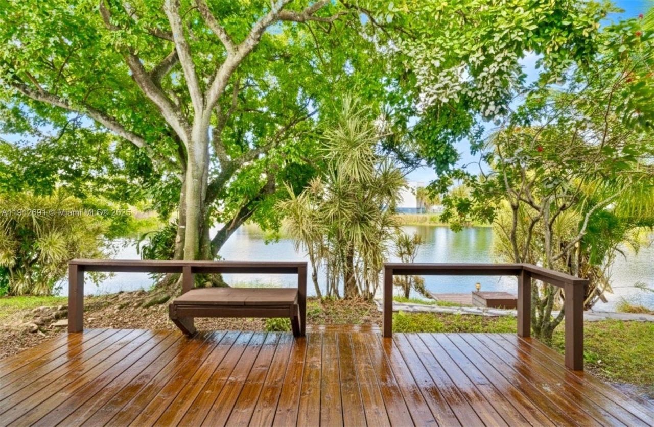 1905 NW 62nd Ter, Margate, FL 33063 Photo