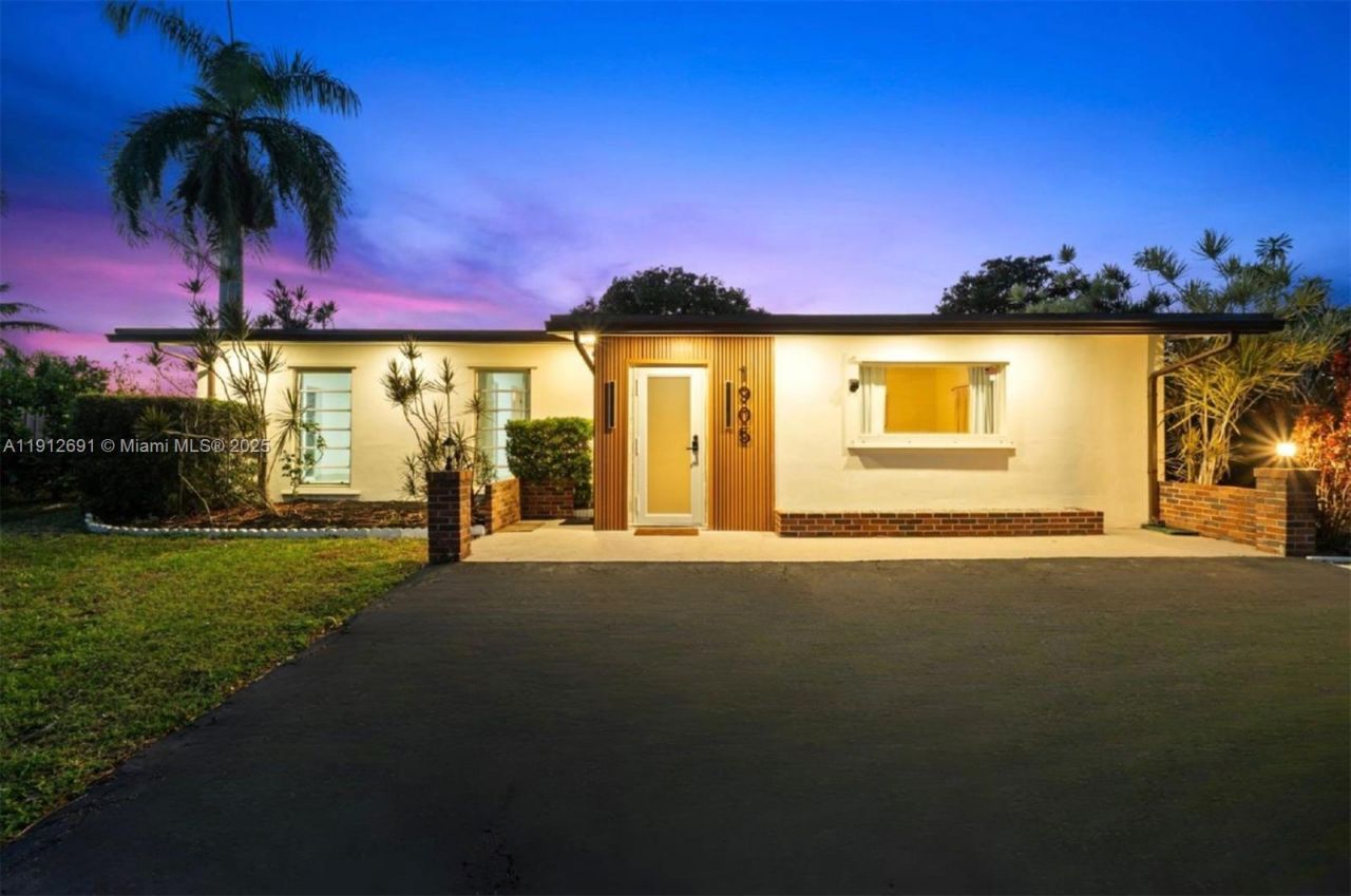 1905 NW 62nd Ter, Margate, FL 33063 Photo