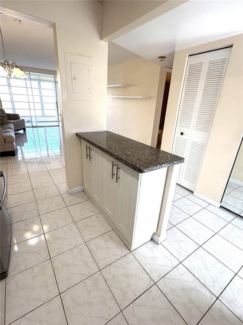 8901 Sunrise Lakes Blvd, Unit 204, Sunrise, FL 33322 Photo