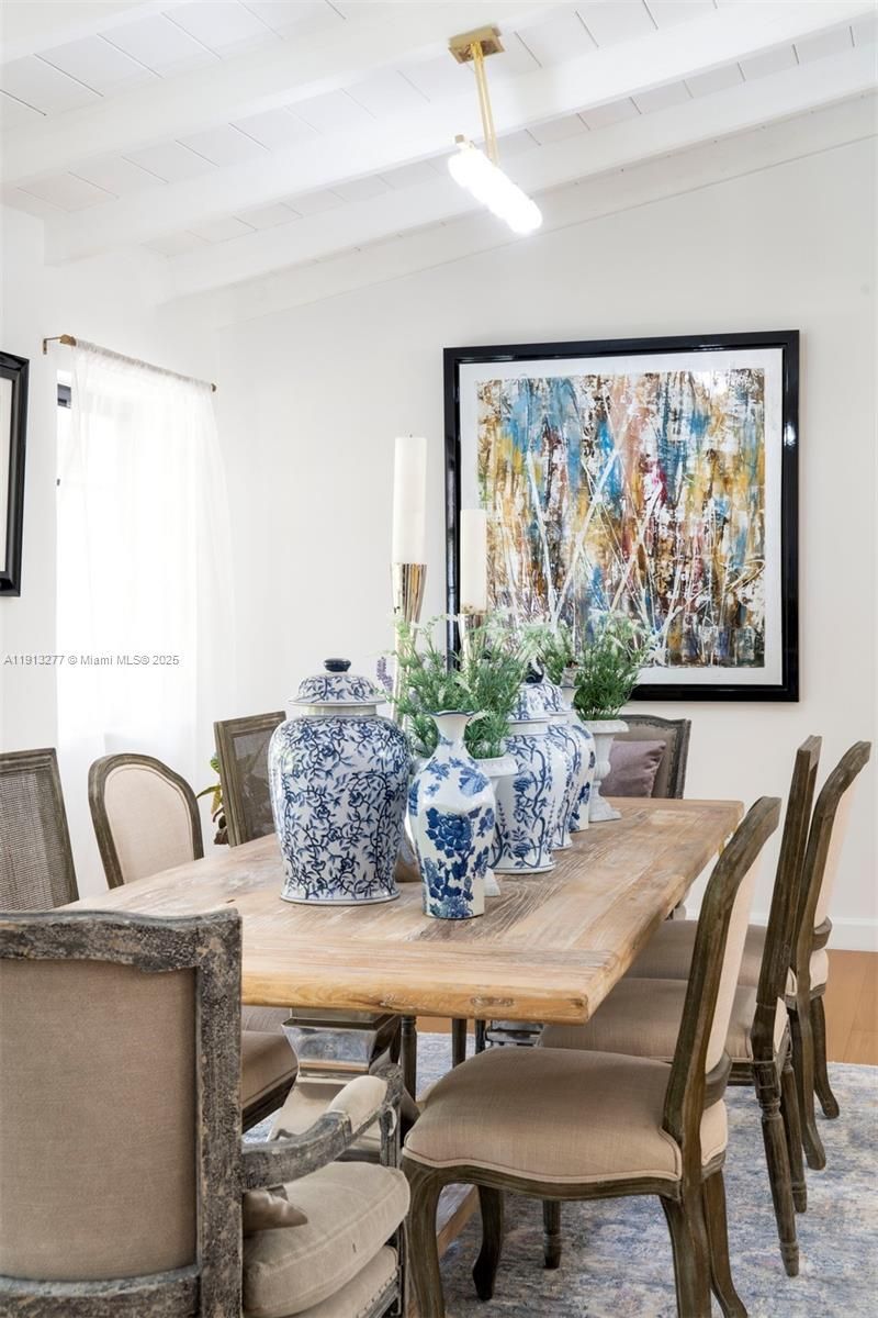 5149 Alton Rd, Miami Beach, FL 33140 Photo