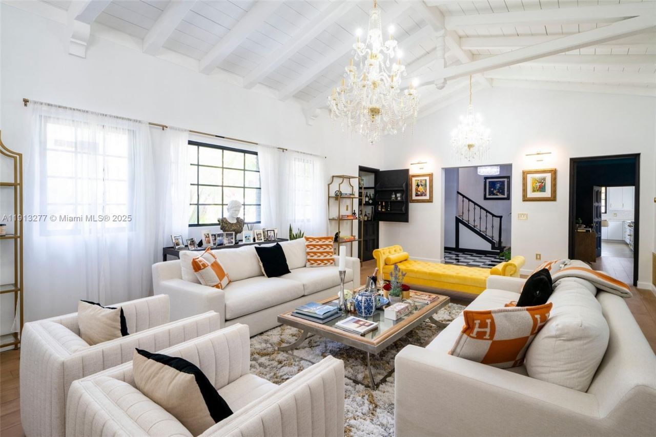 5149 Alton Rd, Miami Beach, FL 33140 Photo