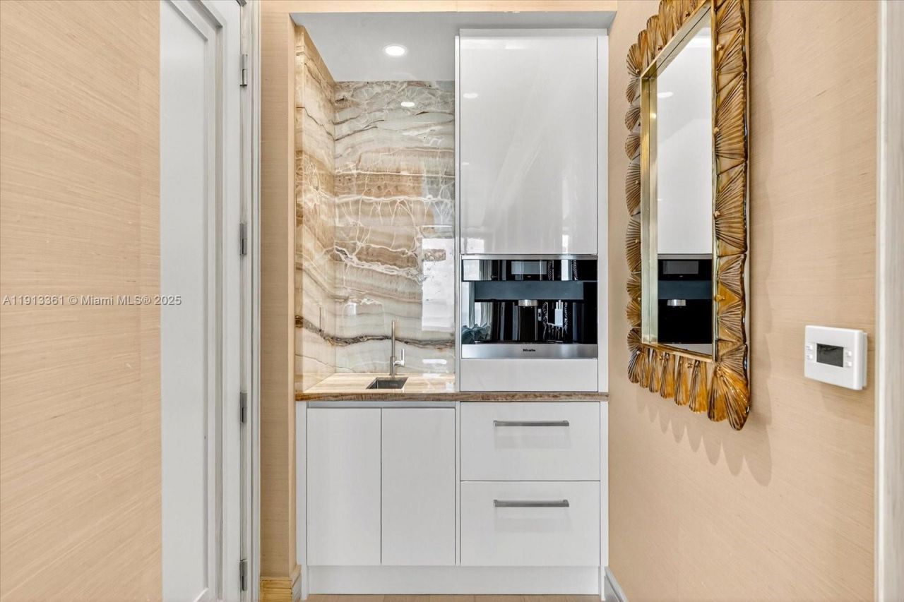 17901 Collins Ave, Unit 2004, Sunny Isles Beach, FL 33160 Photo