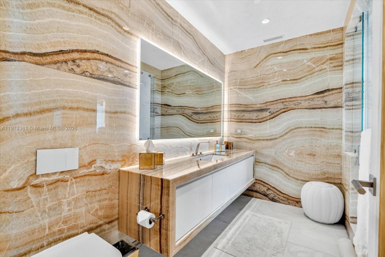 17901 Collins Ave, Unit 2004, Sunny Isles Beach, FL 33160 Photo