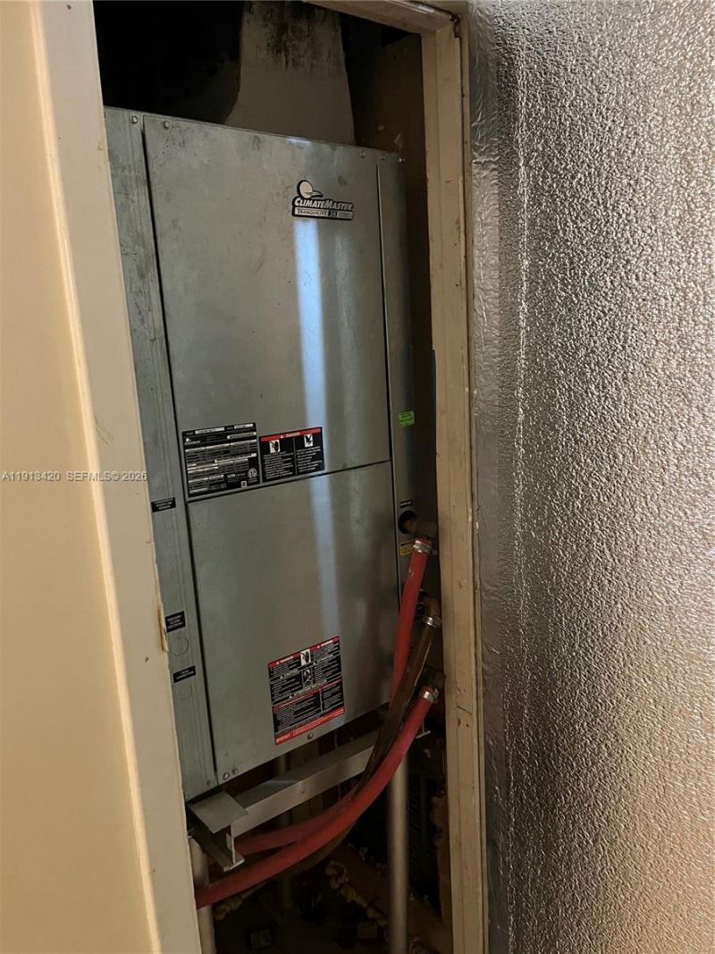 8233 Harding Ave, Unit 305, Miami Beach, FL 33141 Photo